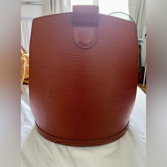 LV Epi Cluny shoulder bag - Picture 2 of 10